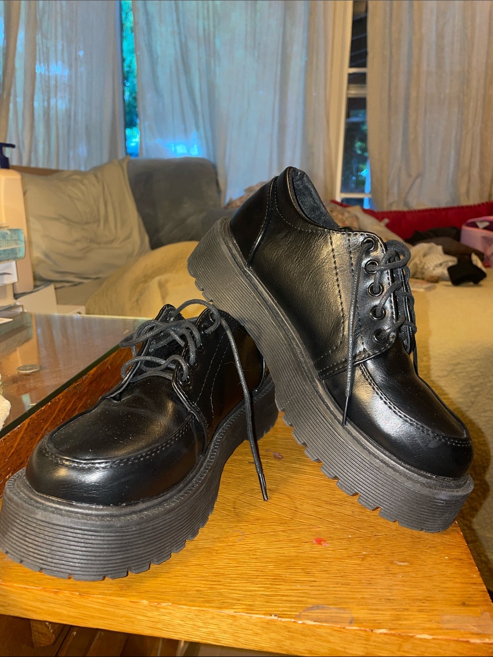 Women’s Black Platform Lace-Up Shoes - Stylish Chunky Sole - Size 39 / 8.5